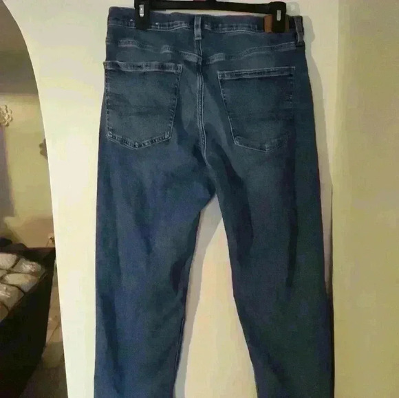 American eagle 90s straight, stretch jeans size 8 short #202 - Picture 2 of 2